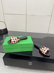 Bottega Veneta slides 03 - 3