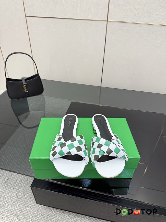 Bottega Veneta slides 04 - 1