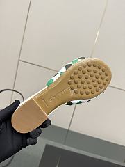 Bottega Veneta slides 04 - 4
