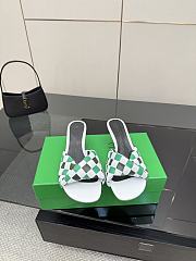 Bottega Veneta slides 04 - 3