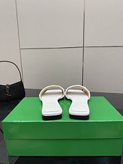 Bottega Veneta slides 07 - 3