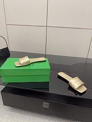 Bottega Veneta slides 10 - 2