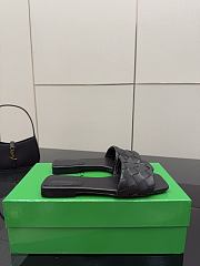 Bottega Veneta slides 12 - 3