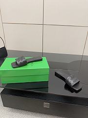 Bottega Veneta slides 12 - 2