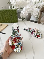 Gucci Women's mules with bit white - 3