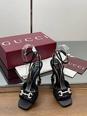 Gucci Women's sandals with crystal horsebit black - 4