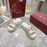Gucci Women's GG platform sandal white - 5