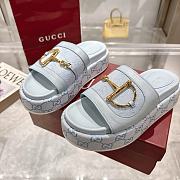 Gucci Women's GG platform sandal blue - 3