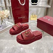 Gucci Women's GG platform sandal red - 4