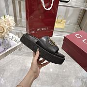 Gucci Women's GG platform sandal black - 2