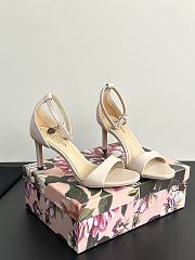 Dolcegabbana heels beige - 3