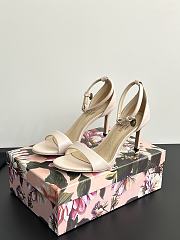 Dolcegabbana heels beige - 2