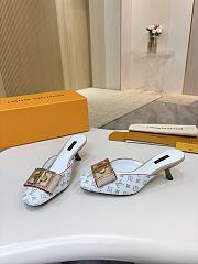 Louis Vuitton slides 01 - 6