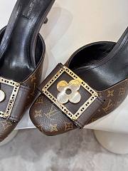 Louis Vuitton slides 03 - 4
