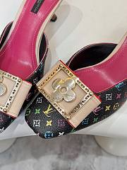 Louis Vuitton slides 04 - 2