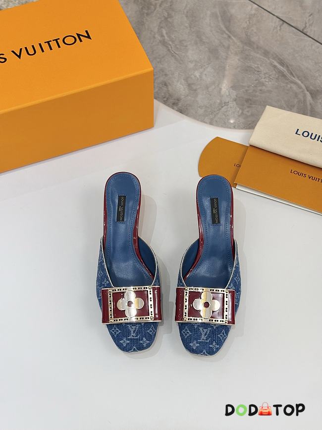 Louis Vuitton slides 05 - 1