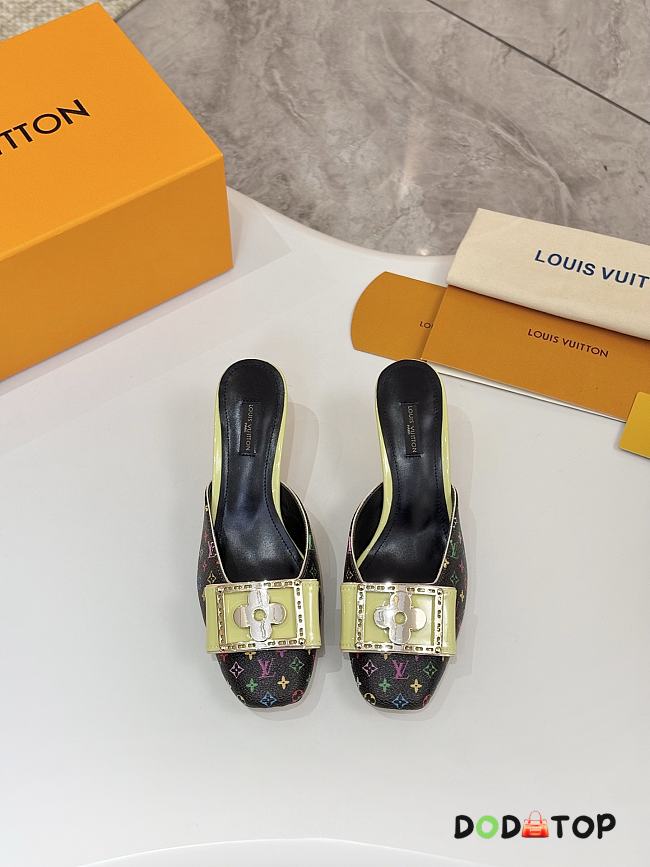 Louis Vuitton slides 06 - 1
