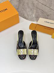 Louis Vuitton slides 06 - 1