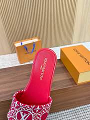 Louis Vuitton 1AHM67 Lily Flat Mule red - 5