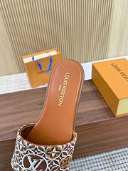 Louis Vuitton 1AHM67 Lily Flat Mule brown - 3