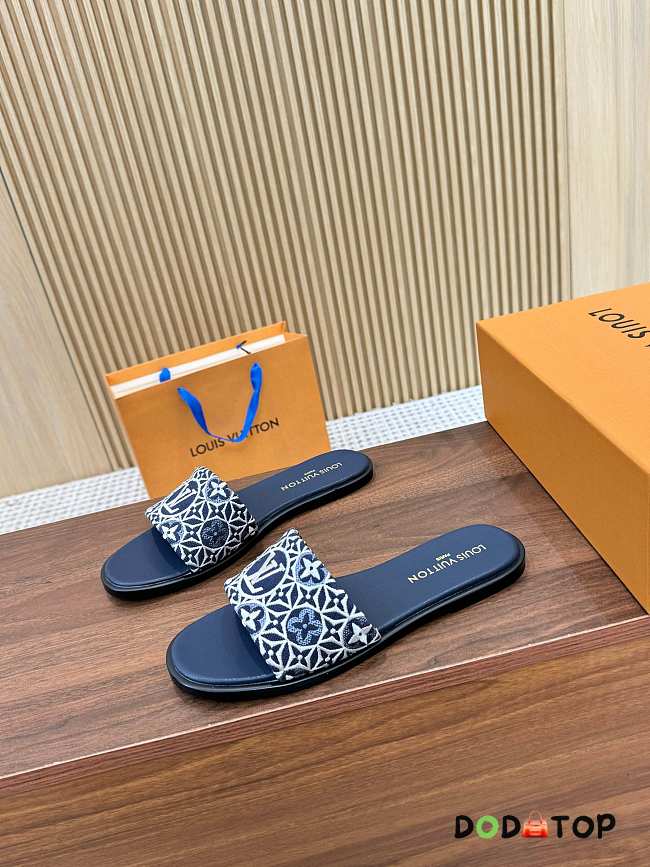 Louis Vuitton 1AHM67 Lily Flat Mule blue - 1