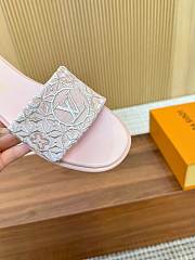 Louis Vuitton 1AHM67 Lily Flat Mule pink - 5