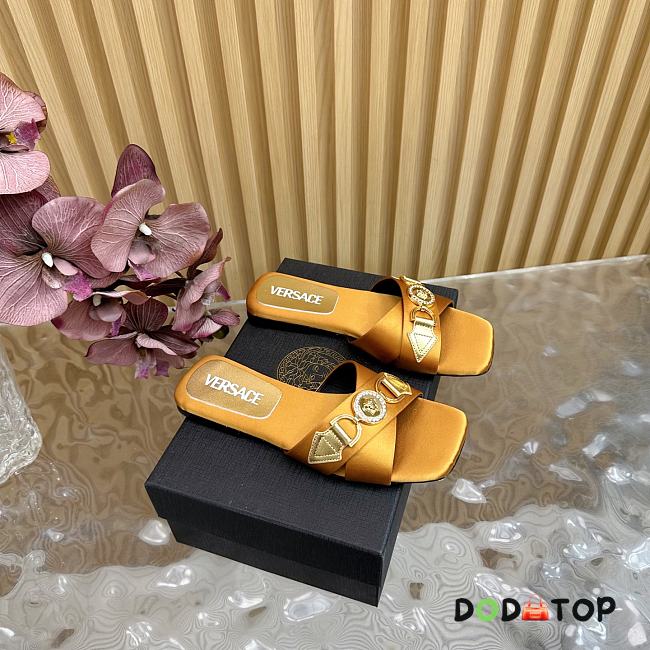 Versace Medusa satin flat sandals light yellow - 1