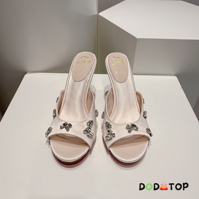 Christian Louboutin beige heels 02 - 1