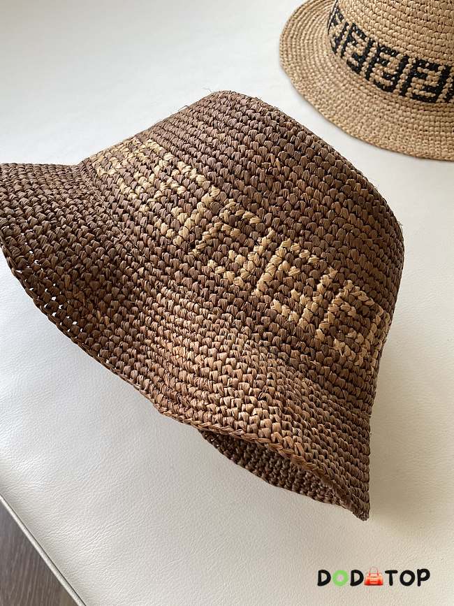 Fendi hat brown - 1