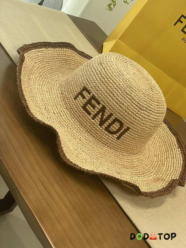 Fendi hat brown 02 - 1