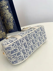 Dior D-Vibe East-West Nano Bag Blue Dior Oblique Chambray size 20.5x7x12cm - 4