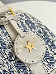 Dior D-Vibe East-West Nano Bag Blue Dior Oblique Chambray size 20.5x7x12cm - 2