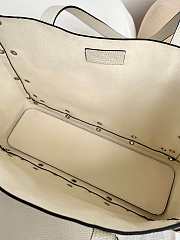 Valentino Garavani leather tote bag white size 40x30x13cm - 6