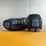 Louis Vuitton 1AHTZK LV Rally Sneaker black men - 2