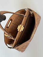 Fendi Peekaboo Soft Medium Cappuccino-coloured leather bag with FF interlacing size 33x25.5x10cm - 4