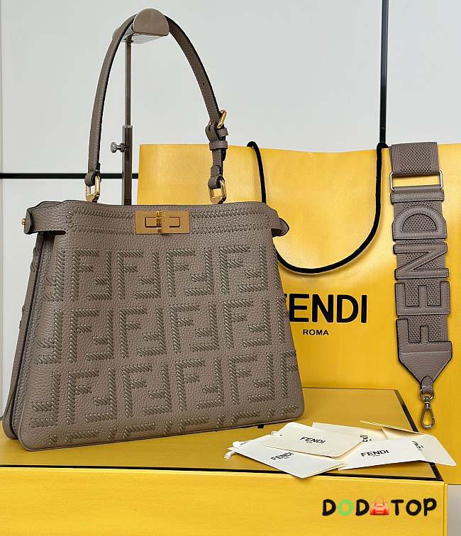 Fendi Peekaboo gray Soft Medium Cappuccino-coloured leather bag with FF interlacing size 33x25.5x10cm - 1