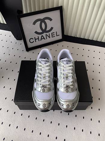 Chanel sneaker white&silver