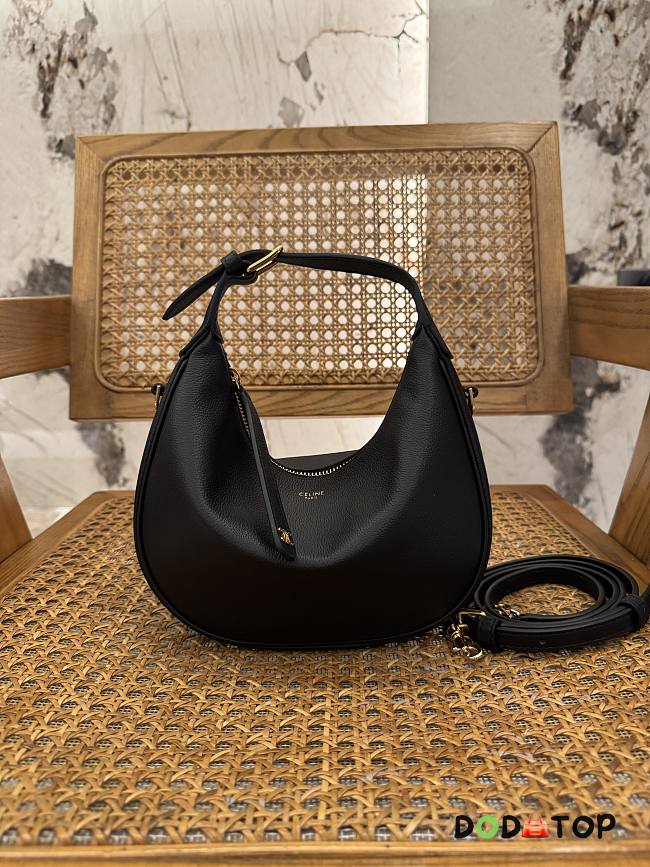 Celine Triomphe black bag size 22x15x5cm - 1