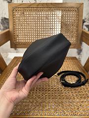 Celine Triomphe black bag size 22x15x5cm - 3
