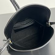 Bottega Veneta Baby Liberta black size 24x15.5x5cm - 5