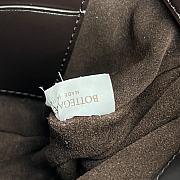 Bottega Veneta Baby Liberta dark brown size 24x15.5x5cm  - 4