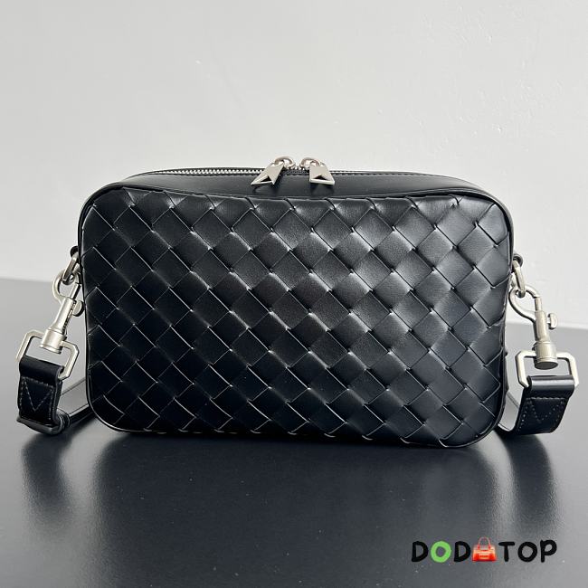 Bottega Veneta Intrecciato small camera bag black size 24.5x15x6cm - 1