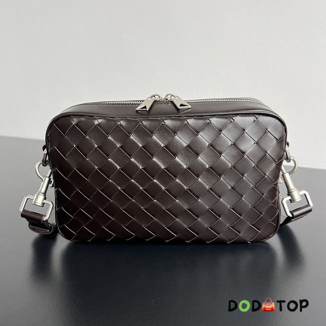 Bottega Veneta Intrecciato small camera bag brown size 24.5x15x6cm - 1