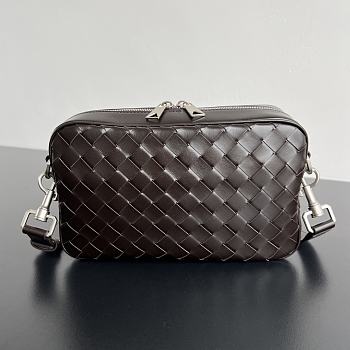 Bottega Veneta Intrecciato small camera bag brown size 24.5x15x6cm