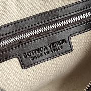 Bottega Veneta Intrecciato small camera bag brown size 24.5x15x6cm - 3