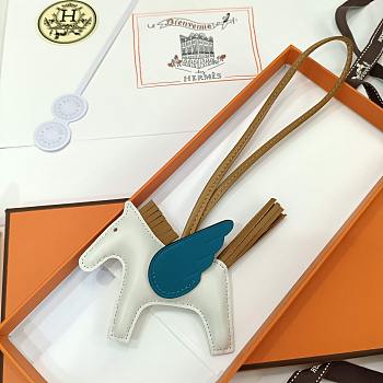 HERMES Rodeo Charm 05