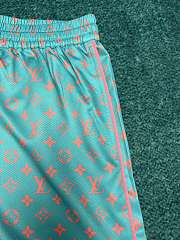 Louis Vuitton shorts blue Monogram Glow - 2