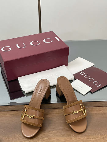 Gucci sandal brown