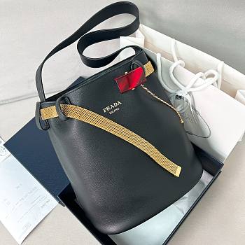 Prada buckled leather bucket bag black size 26.5x29x18cm