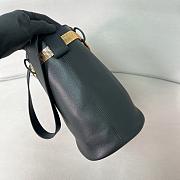 Prada buckled leather bucket bag black size 26.5x29x18cm - 4